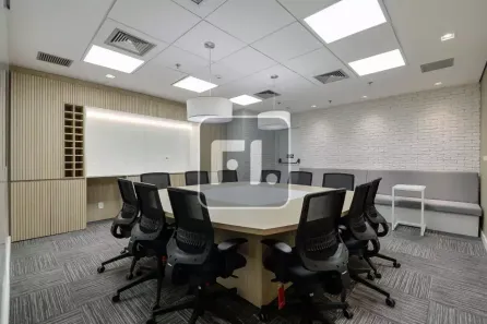 Sala Comercial para alugar, 221m² no Vila Olímpia, São Paulo