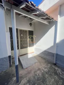 Casa com 3 Quartos à venda, 60m² no Centro, Valença