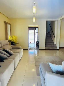 Casa de Condomínio com 4 Quartos à venda, 400m² no Região dos Lagos, Brasília