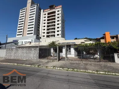 Casa com 3 Quartos à venda, 140m² no Centro, Itajaí
