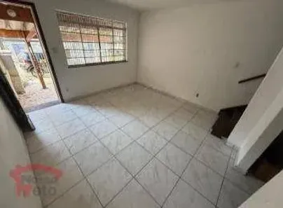Sobrado com 2 Quartos para alugar, 80m² no Jardim Mangalot, São Paulo
