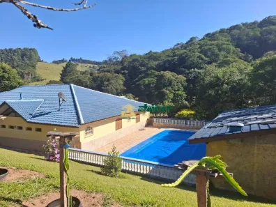 Fazenda/Sítio com 4 Quartos à venda, 400m² no Vicente Nunes, Nazaré Paulista