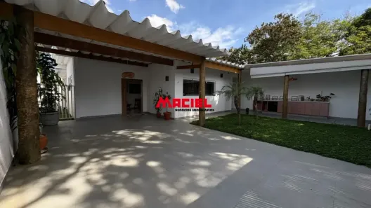 Casa com 3 Quartos à venda, 230m² no Jardim Satélite, São José dos Campos