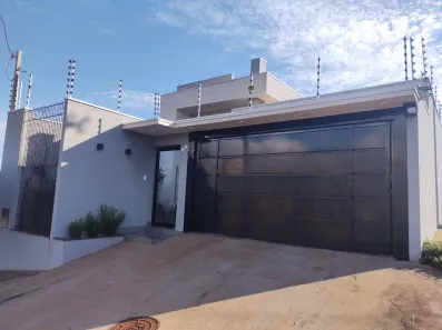 Casa com 3 Quartos à venda, 98m² no Loteamento Residencial Veneza, Apucarana