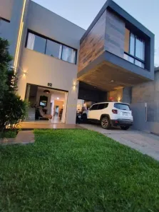 Casa com 4 Quartos à venda, 196m² no XANGRI-LÁ, Xangri-lá