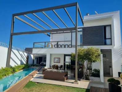 Casa com 3 Quartos à venda, 310m² no Santa Maria, Uberaba