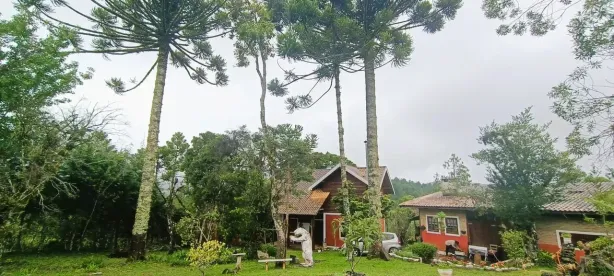 Fazenda/Sítio com 4 Quartos à venda, 220m² no Quebradas, Campos do Jordão