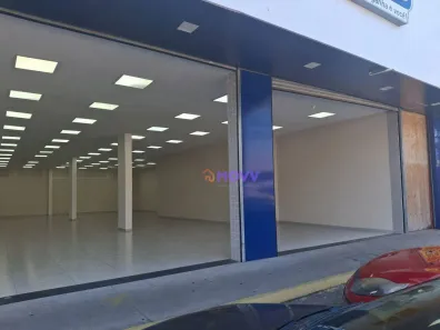 Ponto Comercial para alugar, 200m² no Centro, Maricá