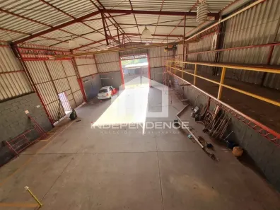 Galpão/Depósito/Armazém para alugar, 300m² no Bom Retiro, São José dos Campos