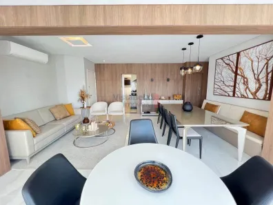 Apartamento com 2 Quartos para alugar, 104m² no Centro, Taubaté