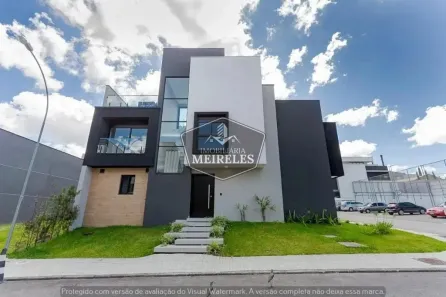 Sobrado com 3 Quartos à venda, 244m² no Santa Cândida, Curitiba