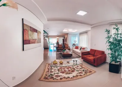Casa de Condomínio com 3 Quartos para alugar, 300m² no Aclimação, Uberlândia