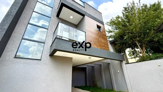 Sobrado com 3 Quartos à venda, 143m² no Capão Raso, Curitiba