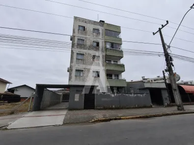 Apartamento com 2 Quartos para alugar, 65m² no Comasa, Joinville