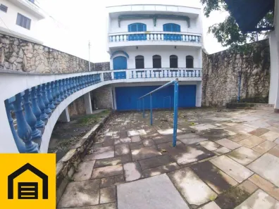 Casa com 4 Quartos para alugar, 600m² no Matriz, Mauá