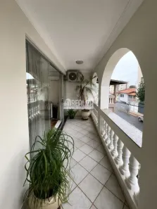 Casa com 3 Quartos para alugar, 207m² no Irmãos Soares, Uberaba