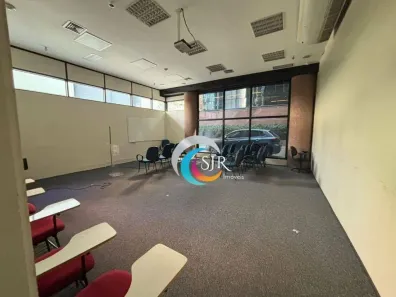 Sala Comercial para alugar, 252m² no Vila Olímpia, São Paulo