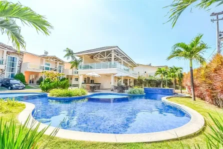 Sobrado com 4 Quartos à venda, 139m² no Sabiaguaba, Fortaleza