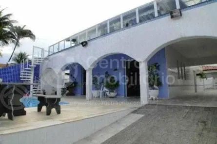 Casa com 5 Quartos à venda, 244m² no Balneario Arpoador, Peruíbe