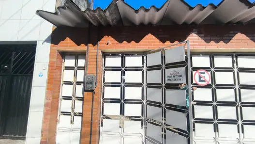 Casa com 3 Quartos para alugar, 100m² no Centro, Fortaleza