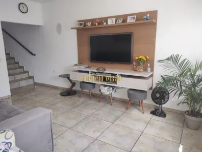 Sobrado com 5 Quartos à venda, 231m² no Vila Bela Vista, Suzano