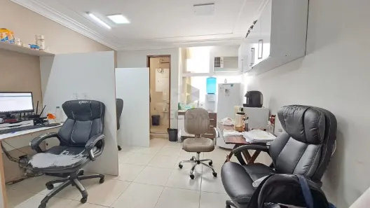Sala Comercial à venda, 28m² no Santa Efigênia, Belo Horizonte