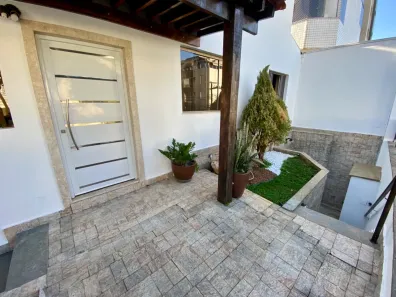Casa com 5 Quartos à venda, 512m² no Castelo, Belo Horizonte