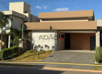 Casa de Condomínio com 4 Quartos à venda, 155m² no Jardins Capri, Senador Canedo