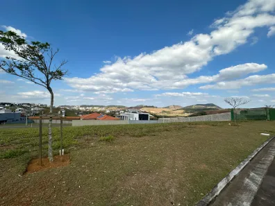 Lote/Terreno à venda, 472m² no São Pedro, Juiz de Fora