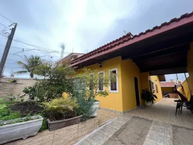 Casa com 3 Quartos à venda, 149m² no Balneário Stella Maris, Peruíbe