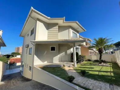 Casa com 3 Quartos à venda, 248m² no Pedra Branca, Palhoça