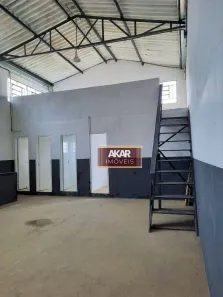 Galpão/Depósito/Armazém para venda ou aluguel, 255m² no Taboão, São Bernardo do Campo
