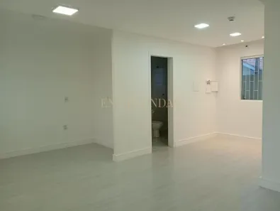 Sala Comercial para alugar, 40m² no Lagoa da Conceição, Florianópolis