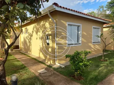 Casa com 3 Quartos à venda, 160m² no Centro, Marília