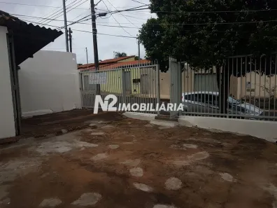 Casa com 3 Quartos para alugar, 100m² no Granada, Uberlândia