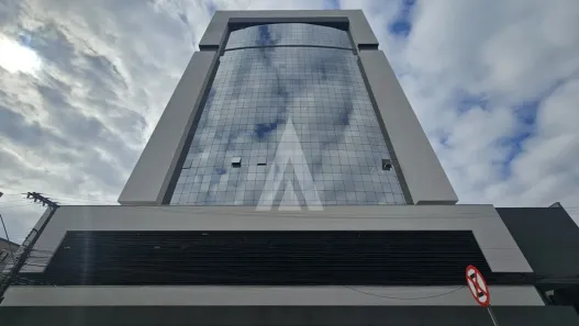 Sala Comercial para alugar, 39m² no América, Joinville