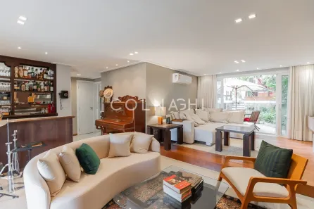 Casa com 3 Quartos à venda, 270m² no Boa Vista, Porto Alegre