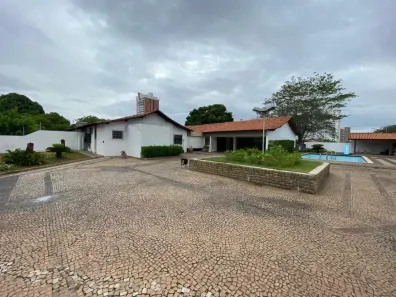 Imóvel Comercial com 5 Quartos para alugar, 784m² no Jóquei, Teresina