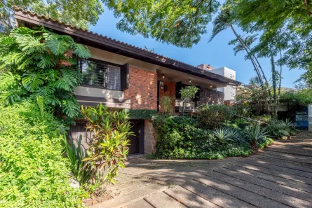 Casa com 6 Quartos à venda, 338m² no Jardim Lindóia, Porto Alegre