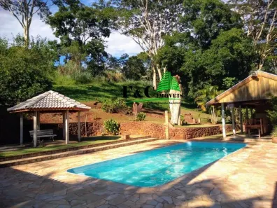 Fazenda/Sítio com 3 Quartos à venda, 600m² no Jardim Cachoeira, Pirassununga