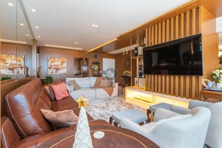 Apartamento com 4 Quartos à venda, 194m² no Pioneiros, Balneário Camboriú