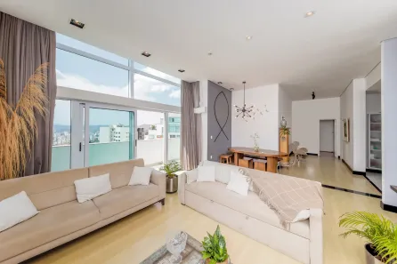 Apartamento com 2 Quartos à venda, 156m² no Estrela Sul, Juiz de Fora