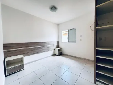 Apartamento com 3 Quartos para alugar, 100m² no Jardim Itatiaia, Campo Grande