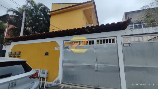 Casa com 2 Quartos à venda, 100m² no Bangu, Rio de Janeiro