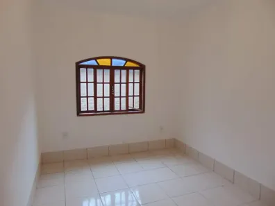Casa com 1 Quarto para alugar, 40m² no Marechal Hermes, Rio de Janeiro