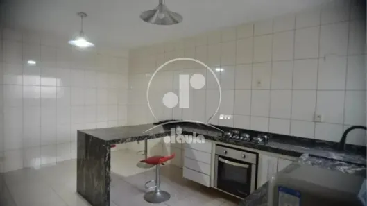 Sobrado com 3 Quartos para alugar, 185m² no Vila Floresta, Santo André