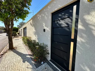 Casa com 3 Quartos à venda, 187m² no Goiânia 2, Goiânia