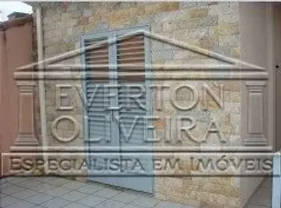Sobrado com 2 Quartos à venda, 83m² no Parque Santo Antônio, Jacareí