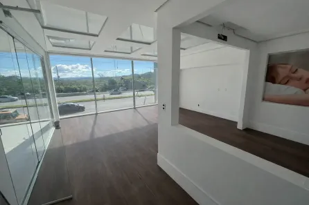 Ponto Comercial para alugar, 41m² no Saco Grande, Florianópolis