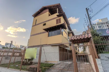 Casa de Condomínio com 3 Quartos à venda, 197m² no Cristal, Porto Alegre